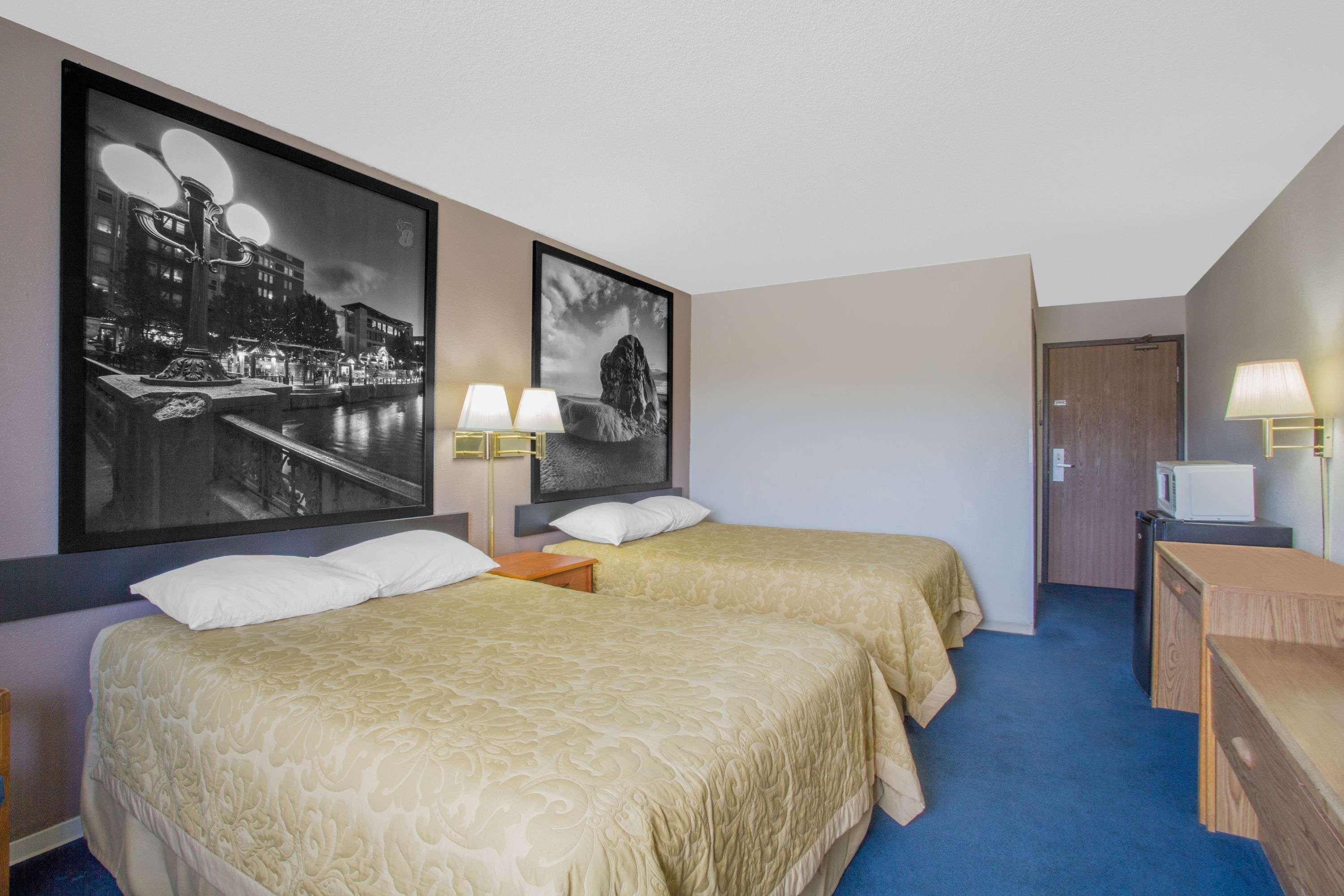 Super 8 By Wyndham Winnemucca Nv Екстер'єр фото